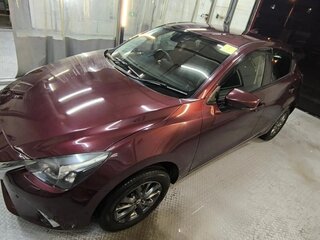 2017 Mazda Demio IV (DJ), красный, 950000 рублей, вид 4
