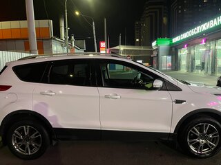 2015 Ford Kuga II, белый, 1350000 рублей, вид 3