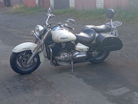 2003 Yamaha XVS1100, бежевый, 450000 рублей - вид 2