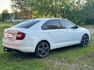 2018 Skoda Rapid I Рестайлинг, белый, 1350000 рублей, вид 3