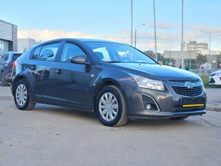 2013 Chevrolet Cruze I Рестайлинг, серый, 800000 рублей, вид 3