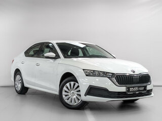 2021 Skoda Octavia IV (A8), белый, 2125000 рублей, вид 3