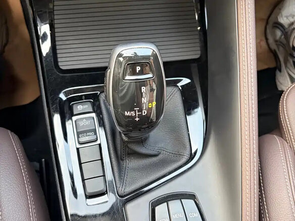 2021 BMW X2 sDrive20i I (F39), синий, 1500000 рублей - вид 8