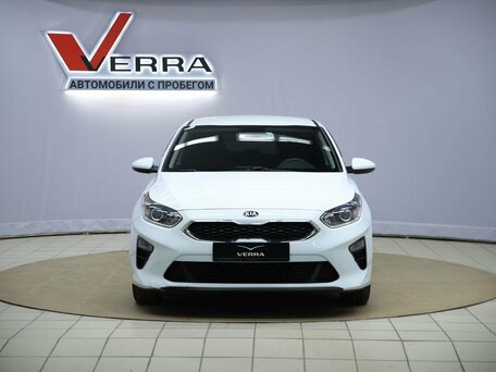 2018 Kia Ceed III, белый, 1450000 рублей, вид 2