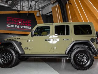 2026 Jeep Wrangler IV (JL) Рестайлинг, зелёный, 18498000 рублей, вид 3