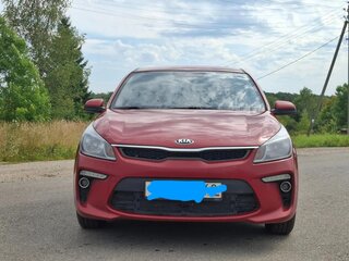 2019 Kia Rio IV, красный, 935000 рублей, вид 2