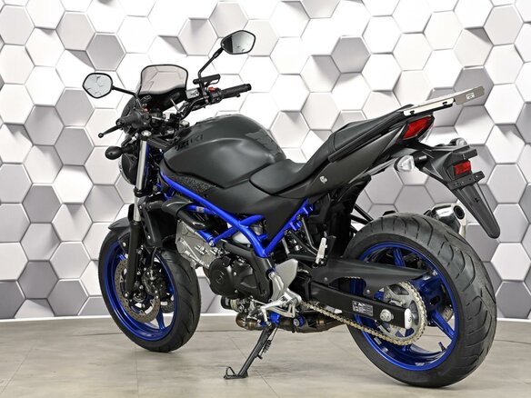 2021 Suzuki SV 650, серый, 615000 рублей - вид 7