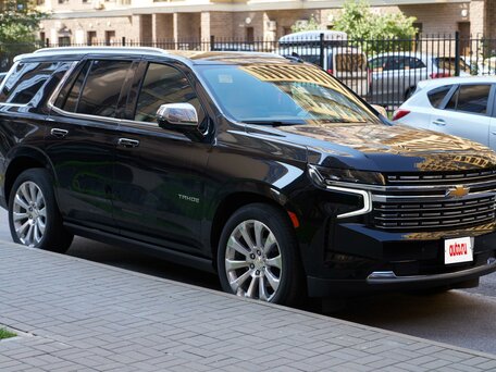 2023 Chevrolet Tahoe V, чёрный, 8600000 рублей, вид 2