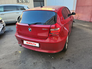 2008 BMW 1 серии 120i I (E81/E82/E87/E88) Рестайлинг, красный, 1000000 рублей, вид 4