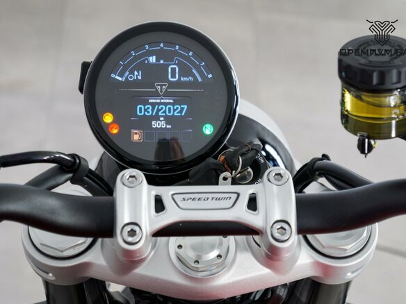 2026 Triumph Speed Twin, красный, 1599000 рублей - вид 11
