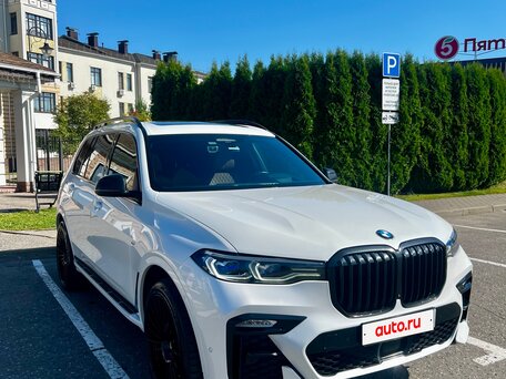 2022 BMW X7 40i I (G07), белый, 10500000 рублей, вид 3