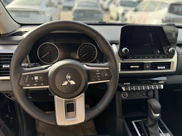 2026 Mitsubishi L200 VI, чёрный, 6589000 рублей - вид 11
