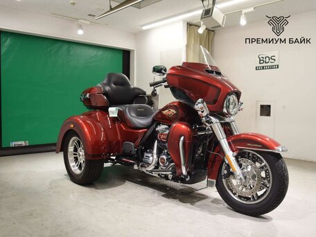 2024 Harley-Davidson Tri Glide, красный, 5499000 рублей, вид 3