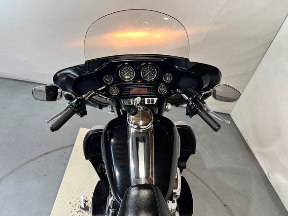 2012 Harley-Davidson Electra Glide, серебристый, 749000 рублей - вид 20