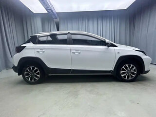 2022 Toyota Yaris L X XP150 Рестайлинг, белый, 1080069 рублей, вид 5