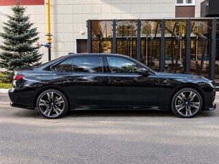 2025 BMW 7 серии 740d xDrive VII (G70), чёрный, 13990000 рублей, вид 1