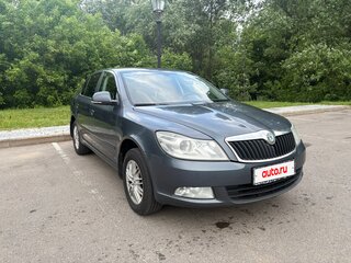 2013 Skoda Octavia II (A5) Рестайлинг, серый, 849000 рублей, вид 2