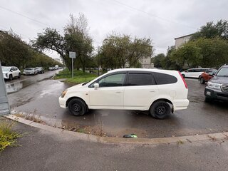 2002 Honda Stream I, белый, 319999 рублей, вид 4