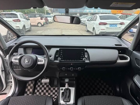 2021 Honda Fit Crosstar IV, белый - вид 5