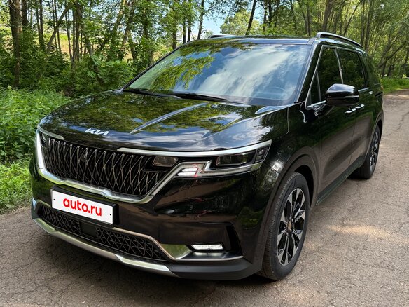 2020 Kia Carnival IV, чёрный, 4050000 рублей - вид 1