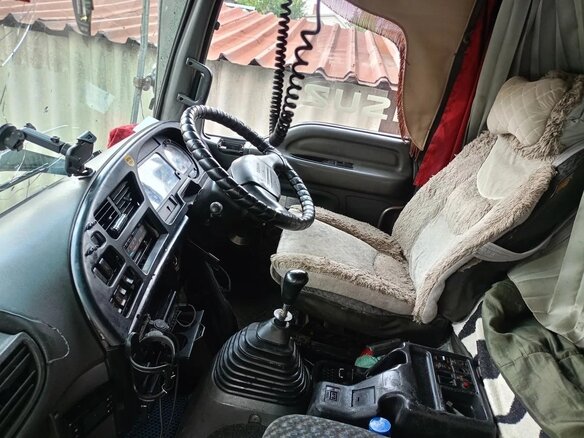 1993 Isuzu Forward (F-Series), белый, 3250000 рублей - вид 7