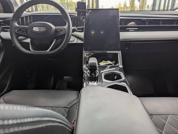 2025 Geely Atlas II, чёрный, 3055000 рублей - вид 10