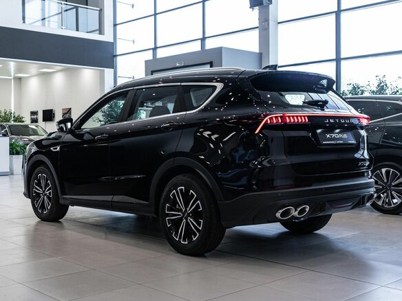 2026 Jetour X70+ I Рестайлинг, чёрный, 3099000 рублей - вид 2