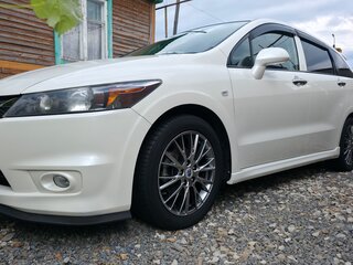 2009 Honda Stream II, белый, 1150000 рублей, вид 3