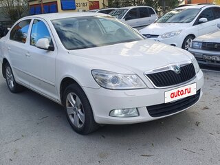 2012 Skoda Octavia II (A5) Рестайлинг, белый, 985000 рублей, вид 5