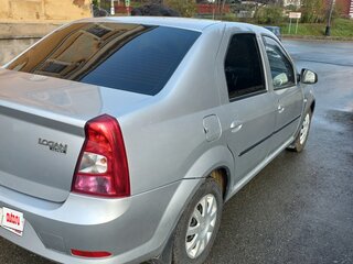 2013 Renault Logan I Рестайлинг, серебристый, 410000 рублей, вид 5