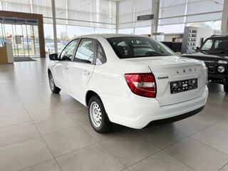 2026 Lada (ВАЗ) Granta I Рестайлинг, белый, 1027991 рублей, вид 2