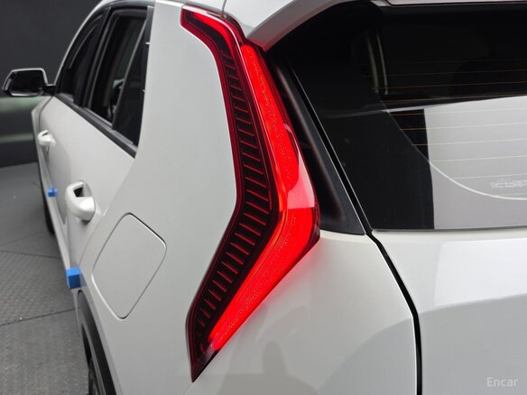 2023 Kia Niro II, белый, 2098000 рублей - вид 29