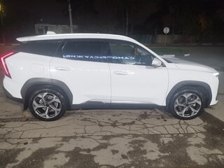 2024 Geely Atlas II, белый, 2500000 рублей, вид 3