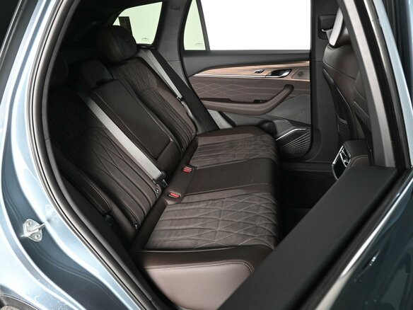 2026 Geely Monjaro (Xingyue L) I Рестайлинг 2 (China Market), серый, 4349000 рублей - вид 6