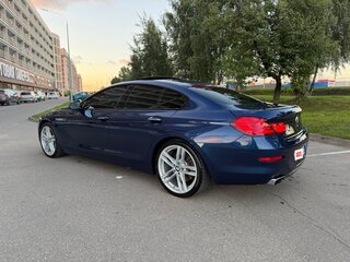 2015 BMW 6 серии Gran Coupe 650i xDrive III (F06/F13/F12) Рестайлинг, синий, 3490000 рублей, вид 4
