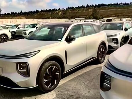 2026 Changan Qiyuan Q07 21.5 kWh, серебристый, 3245000 рублей, вид 4