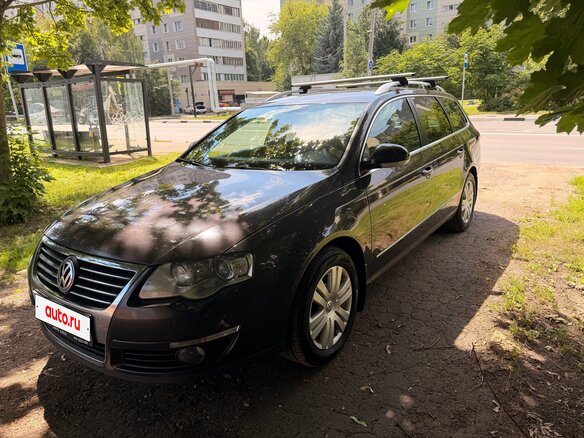 2010 Volkswagen Passat B6, коричневый