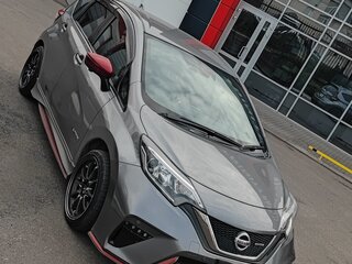 2017 Nissan Note Nismo e-Power II Рестайлинг, серый, 1420000 рублей, вид 1