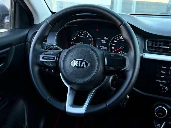 2019 Kia Rio IV, серый, 1249000 рублей - вид 16