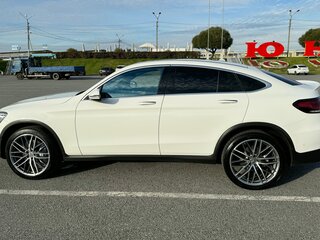 2020 Mercedes-Benz GLC Coupe AMG 43 AMG I (C253) Рестайлинг, белый, 6490000 рублей, вид 3