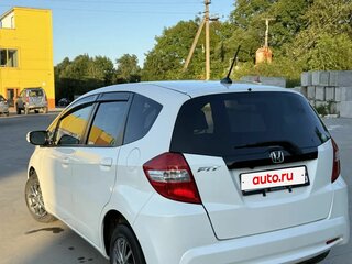 2012 Honda Fit II, белый, 850000 рублей, вид 4
