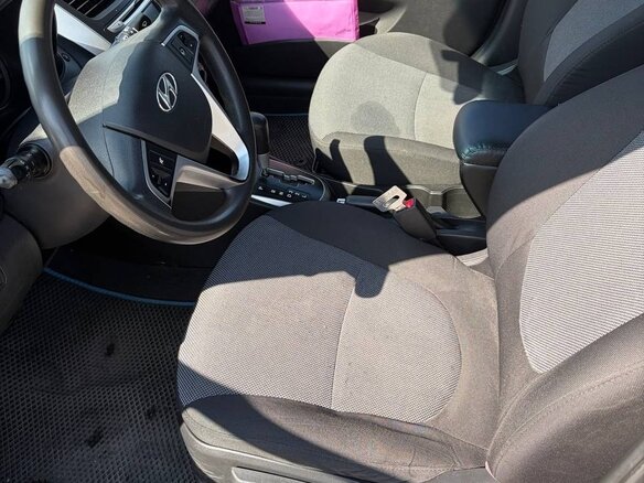 2013 Hyundai Accent IV, серый, 850000 рублей - вид 10