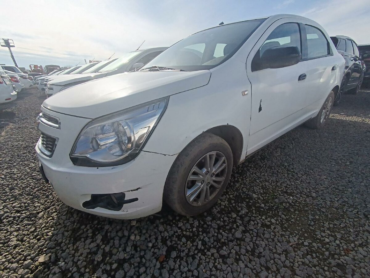 Открыть фотографии: Chevrolet Cobalt II Рестайлинг