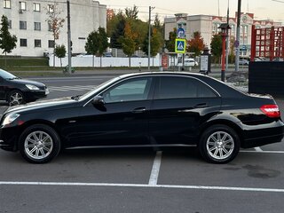 2011 Mercedes-Benz E-Класс 200 7G-Tronic IV (W212, S212, C207), чёрный, 1950000 рублей, вид 4