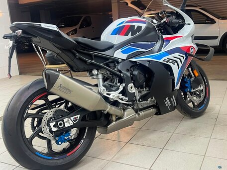 2025 BMW M 1000 RR, белый, 3199999 рублей, вид 4