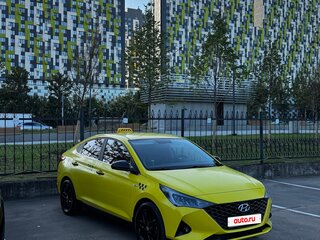 2021 Hyundai Solaris II Рестайлинг, жёлтый, 1650000 рублей, вид 1