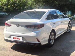 2019 Hyundai Sonata VII (LF) Рестайлинг, белый, 1560000 рублей, вид 5
