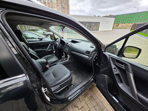 2014 Subaru Forester IV, чёрный, 1700000 рублей - вид 5