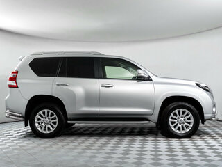 2014 Toyota Land Cruiser Prado 5-speed 150 Series Рестайлинг 1, серый, 3970000 рублей, вид 4
