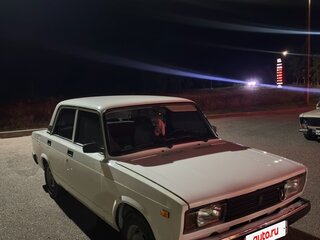 2008 Lada (ВАЗ) 2105, белый, 210000 рублей, вид 2